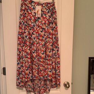 High-Low Floral Tiered Maxi Skirt in Multi-Color